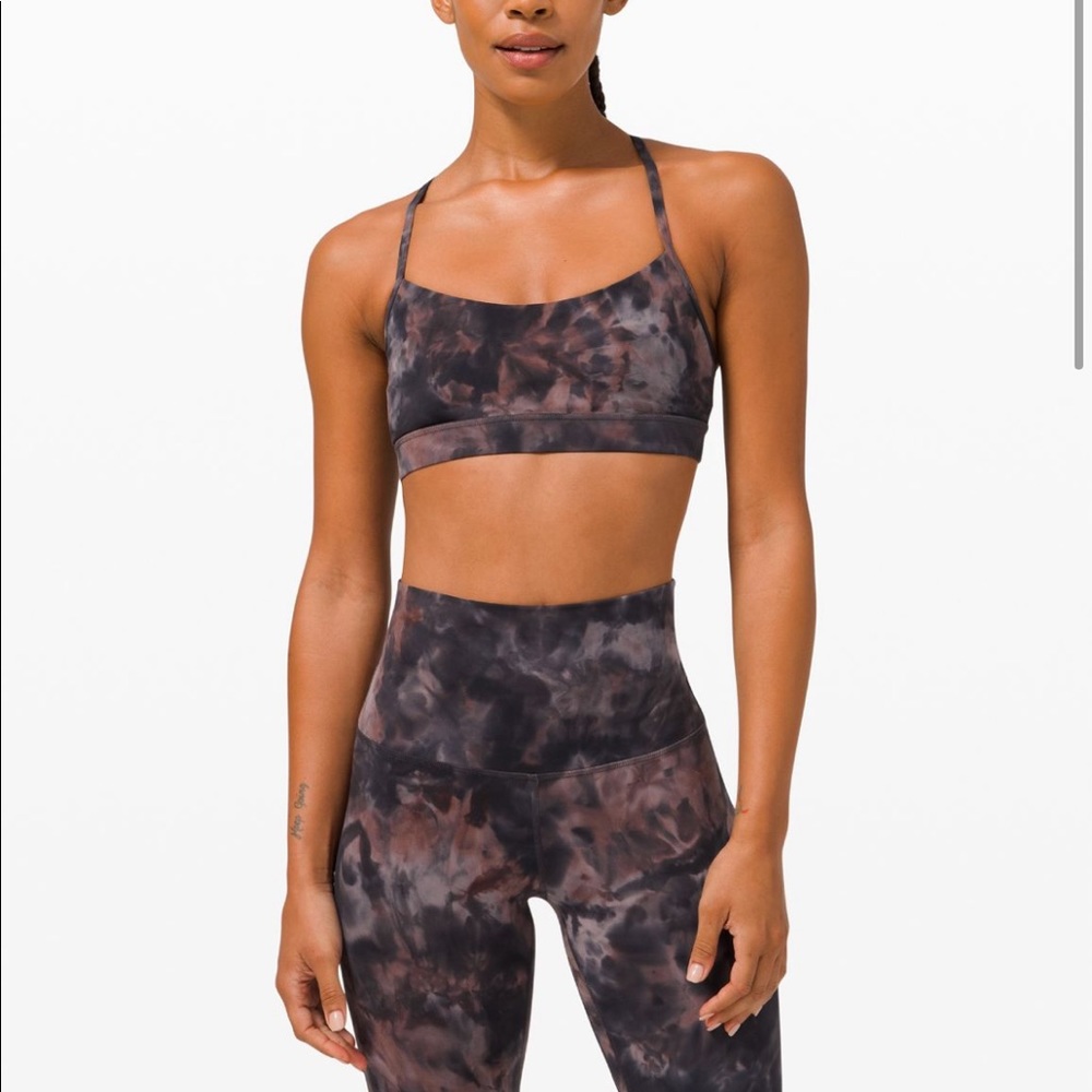 NWT Lululemon Flow Y Bra Nulu - tie dye
